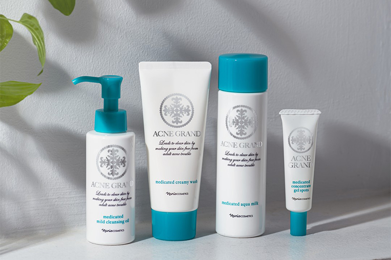 dong-san-pham-acne-grand